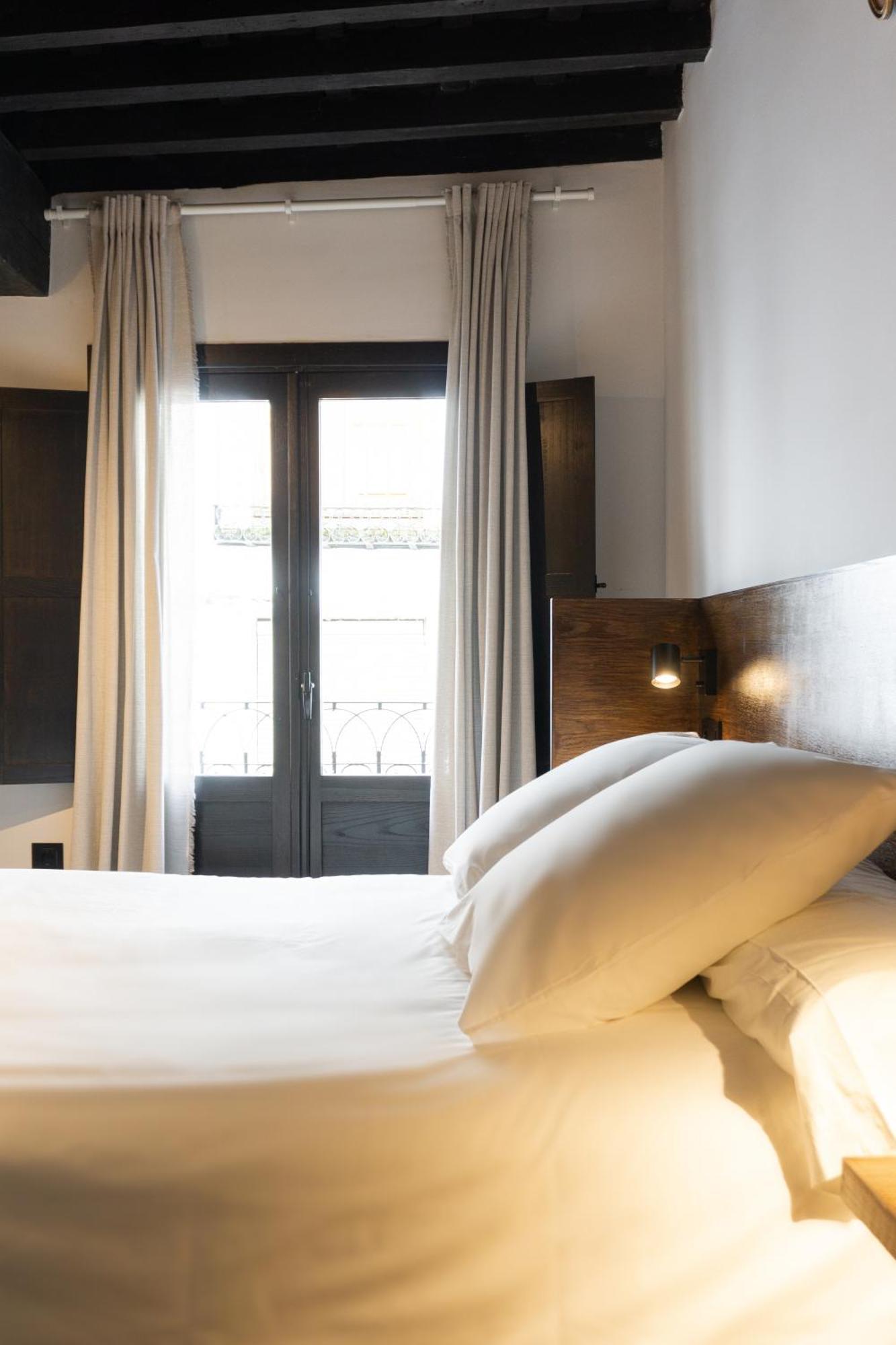 La Antigua Fonda Relator Apartment Hervas Luaran gambar