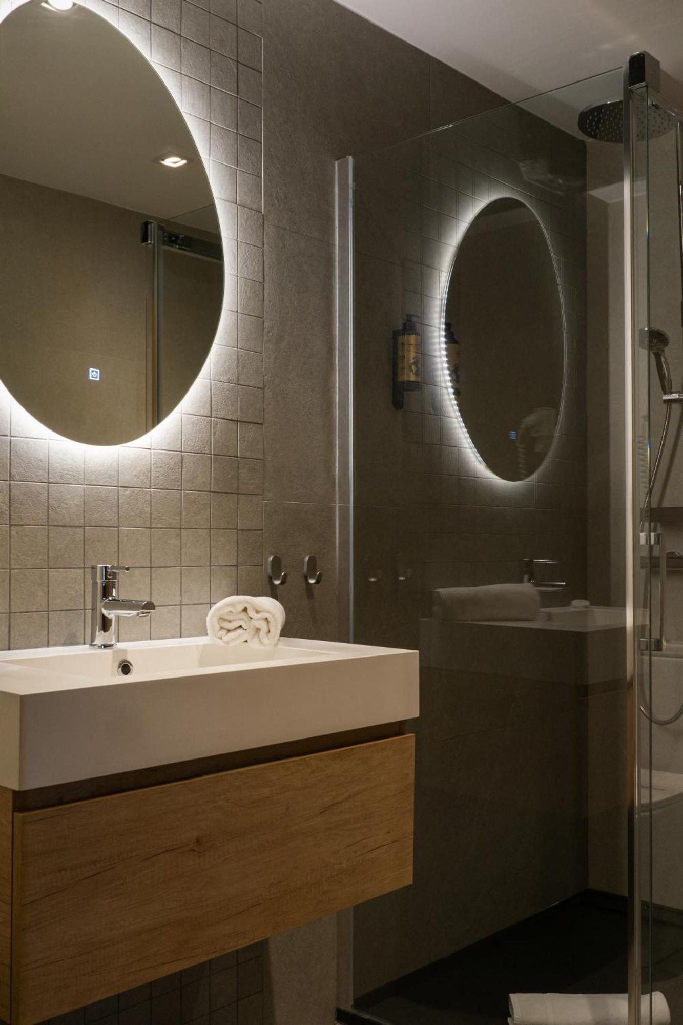 La Antigua Fonda Relator Apartment Hervas Luaran gambar